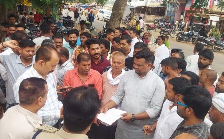 सोशल मीडिया में विवादित पोस्ट से मचा बबाल   हिन्दू संगठन ने कार्यवाही को लेकर एसडीएम को सौपा ज्ञापन