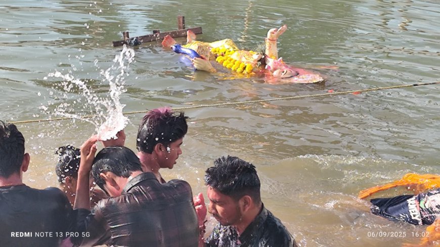 पवित्र नगरी अमरकंटक में गणेश प्रतिमाओं का भावपूर्ण विसर्जन  भक्तों ने ढोल-ढमाकों और जयकारों के बीच बप्पा को दी विदाई
