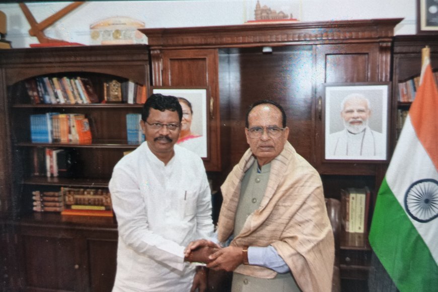अनुसूचित जनजाति परिवारों को आवास एवं अनूपपुर में कृषि महाविद्यालय की स्थापना की मांग